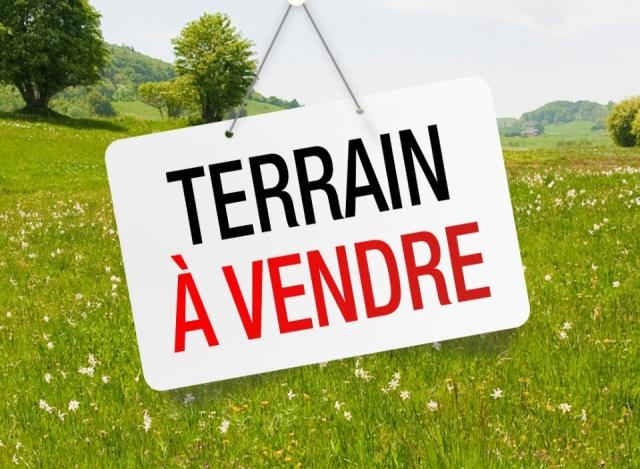 Le lotissement Les Arènes situé à Bougue, à seulement 10 minutes de Mont-de-Marsan vous propose 28 terrains à bâtir viabilisés. De 500 à 650m&sup...